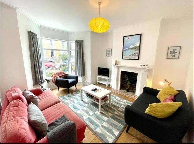 *Family Home In Mumbles. Close To The Beach* Extérieur photo