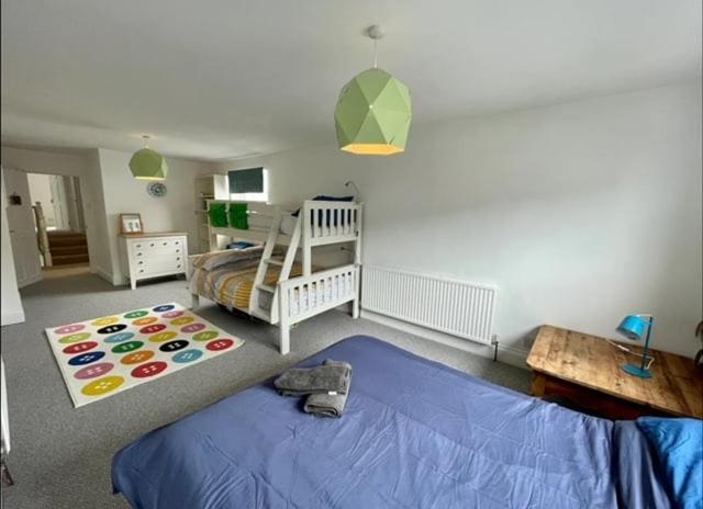 *Family Home In Mumbles. Close To The Beach* Extérieur photo