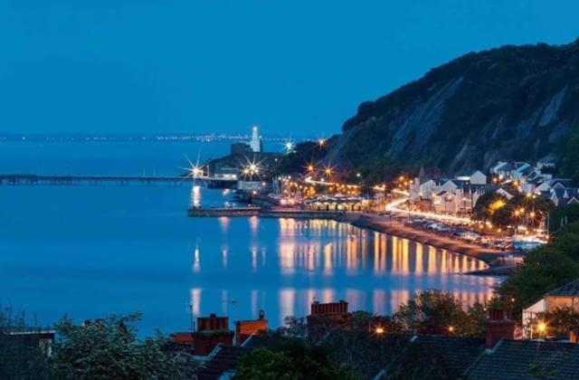 *Family Home In Mumbles. Close To The Beach* Extérieur photo