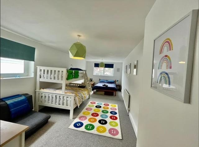 *Family Home In Mumbles. Close To The Beach* Extérieur photo